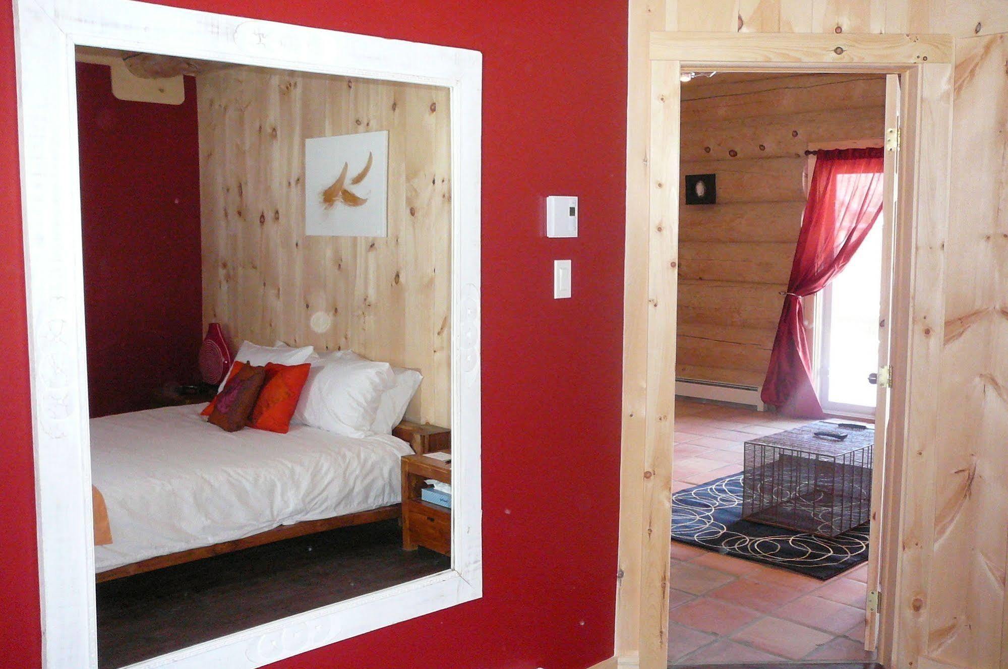 Auberge Couleurs De France Lac-Simon Kültér fotó